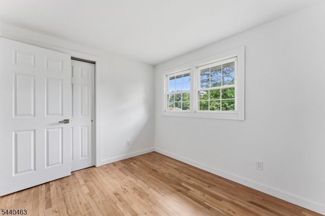 8 Crest Dr, Bridgewater Twp., NJ 08805