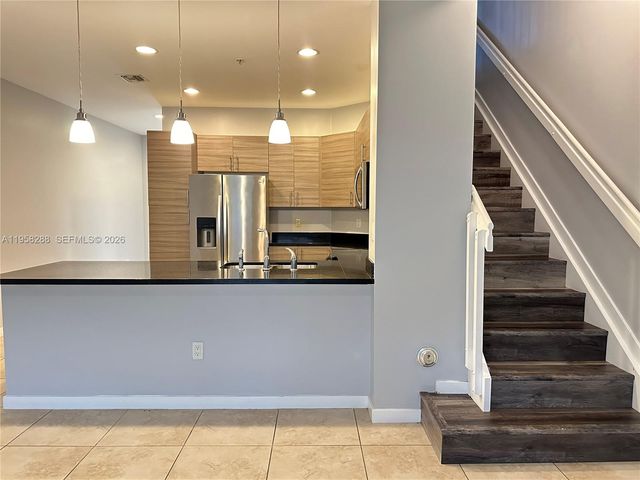 2574 SW 81st Ter 2564, Miramar, FL 33025