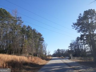 33 V C Street, Newnan, GA 30263