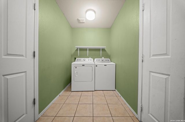 902 Magnolia Bend, San Antonio, TX 78251