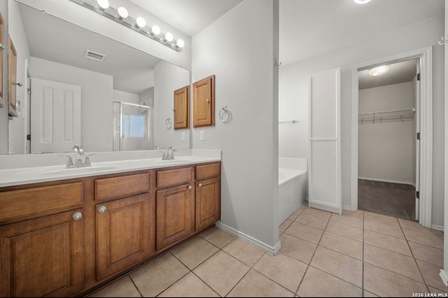 902 Magnolia Bend, San Antonio, TX 78251