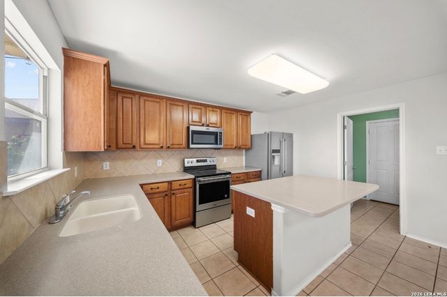 902 Magnolia Bend, San Antonio, TX 78251