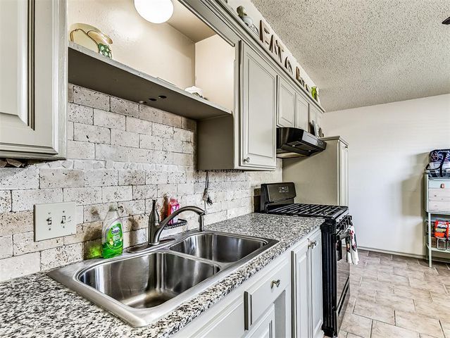 110 Vickie Drive, Oklahoma City, OK 73115