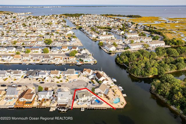 96 Windjammer Court, Bayville, NJ 08721