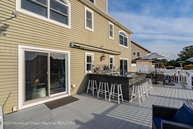 96 Windjammer Court, Bayville, NJ 08721