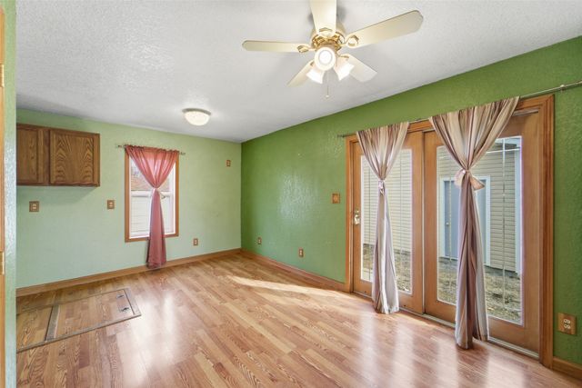 606 E 9th Street S, Newton, IA 50208