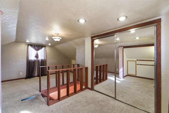 606 E 9th Street S, Newton, IA 50208