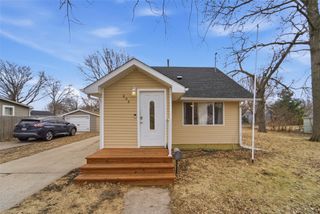 606 E 9th Street S, Newton, IA 50208