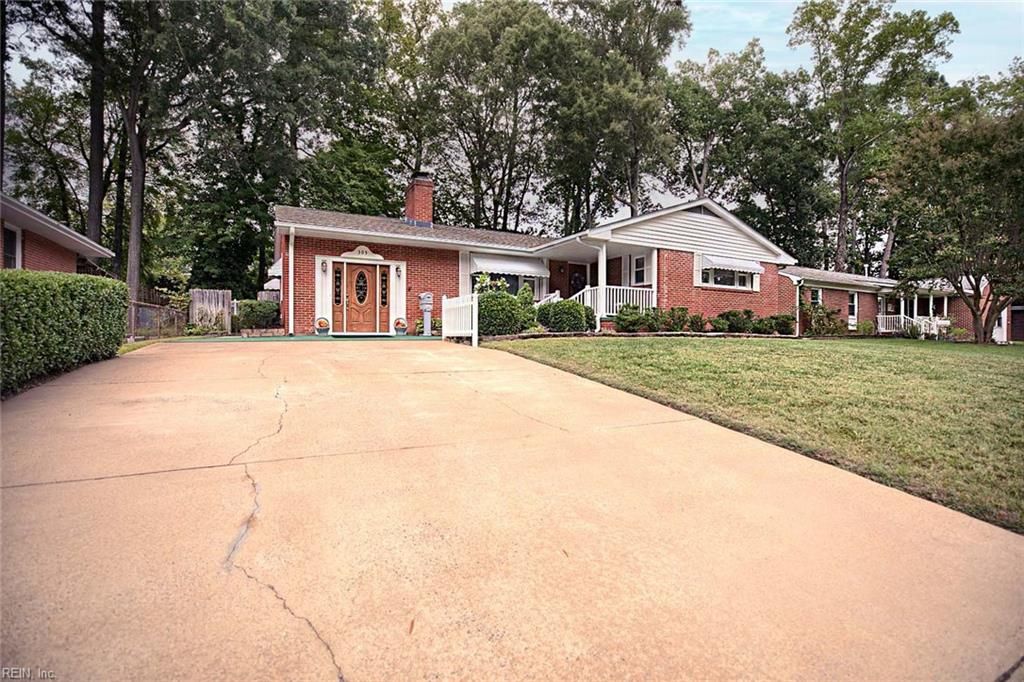 305 Ilene DR, Newport News, VA 23608