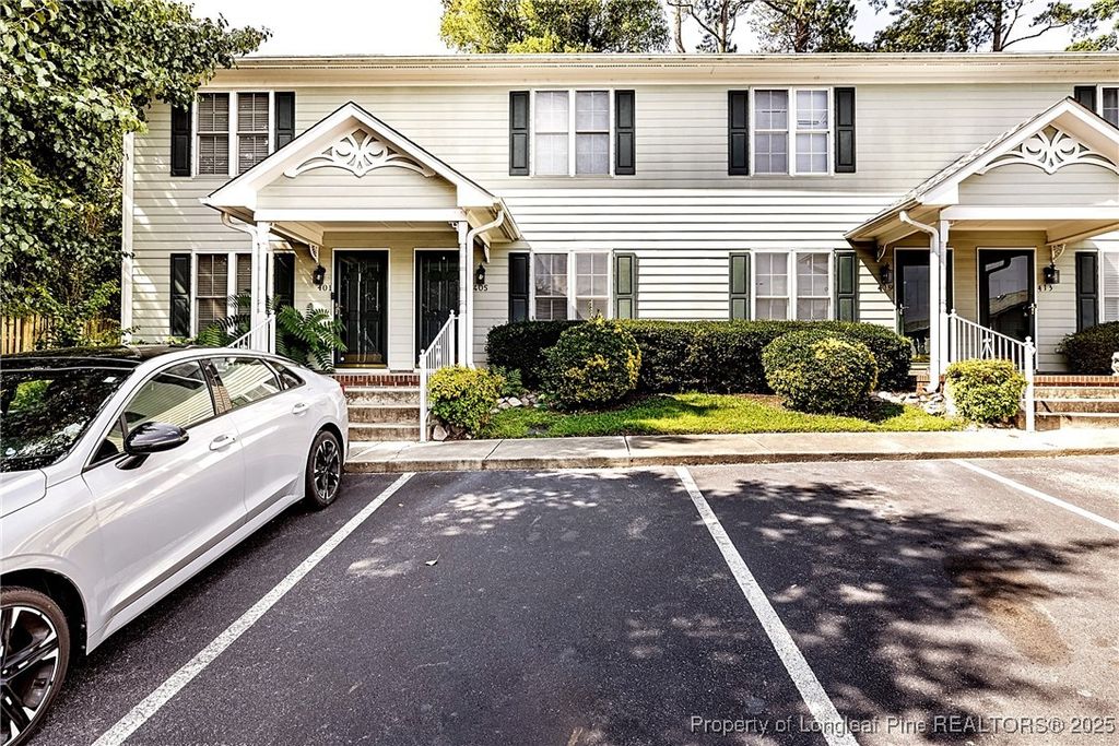 405 Cityview Lane, Fayetteville, NC 28301