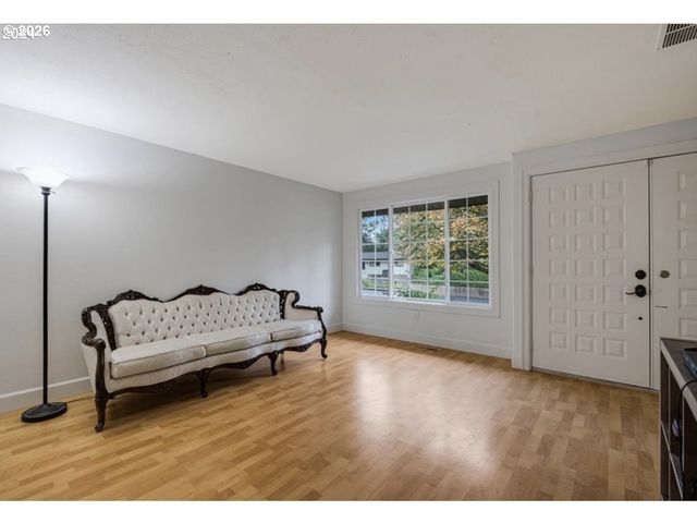 12740 Sw HART Rd, Beaverton, OR 97008
