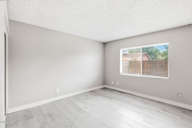 4625 N 75th Lane, Phoenix, AZ 85033