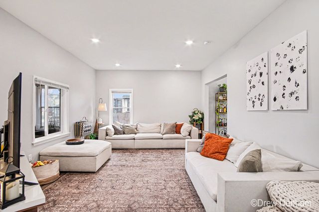 1148 Bates Street SE, Grand Rapids, MI 49506