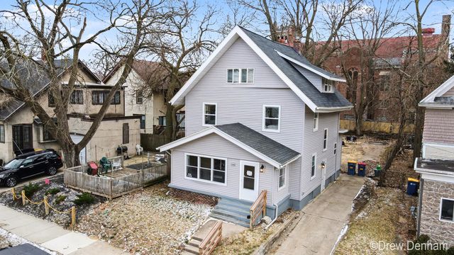 1148 Bates Street SE, Grand Rapids, MI 49506