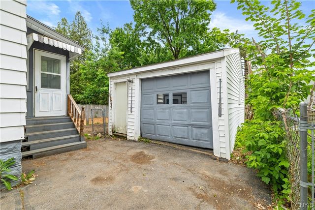 812 Watson Place, Utica, NY 13502
