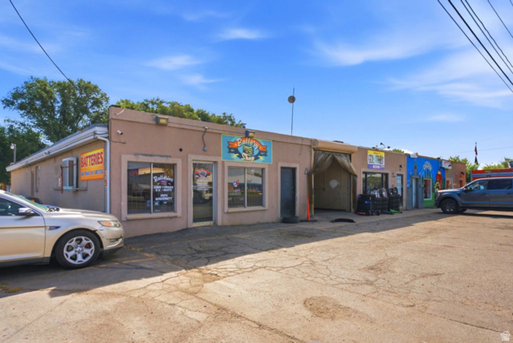 760 WALL AVE, Ogden, UT 84404 — exterior