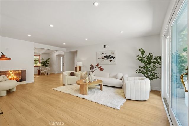 7556 Chaminade, West Hills, CA 91304