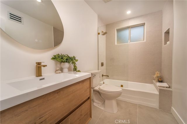7556 Chaminade, West Hills, CA 91304