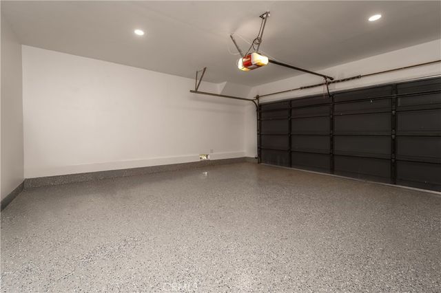7556 Chaminade, West Hills, CA 91304