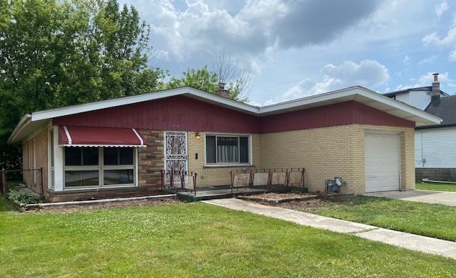 8741 S Washtenaw Avenue, Evergreen Park, IL 60805