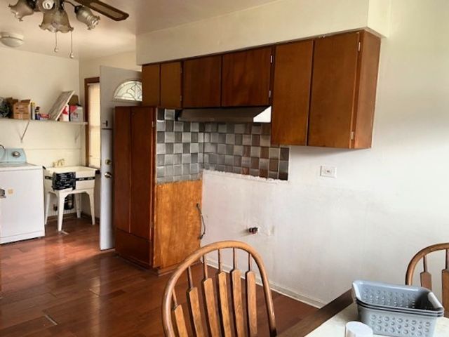 8741 S Washtenaw Avenue, Evergreen Park, IL 60805