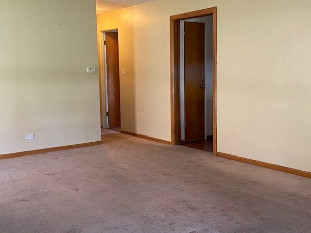 8741 S Washtenaw Avenue, Evergreen Park, IL 60805