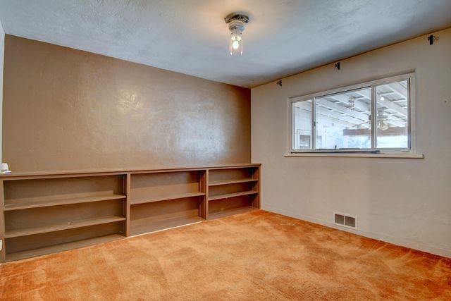 1305 Chama Street NE, Albuquerque, NM 87110