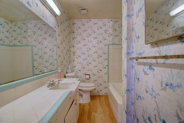 1305 Chama Street NE, Albuquerque, NM 87110