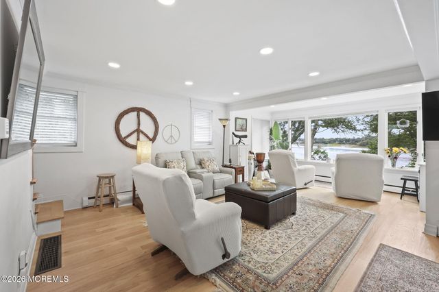 646 S Riverside Drive, Neptune Township, NJ 07753