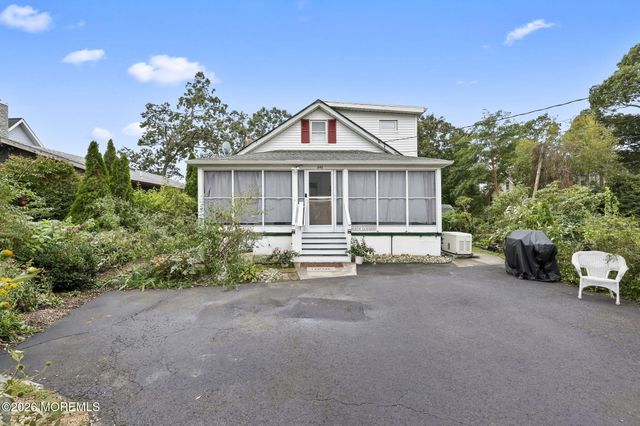 646 S Riverside Drive, Neptune Township, NJ 07753