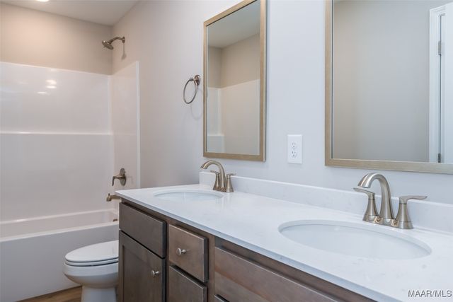 374 Kohn Drive, Millbrook, AL 36054