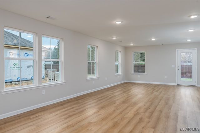 374 Kohn Drive, Millbrook, AL 36054