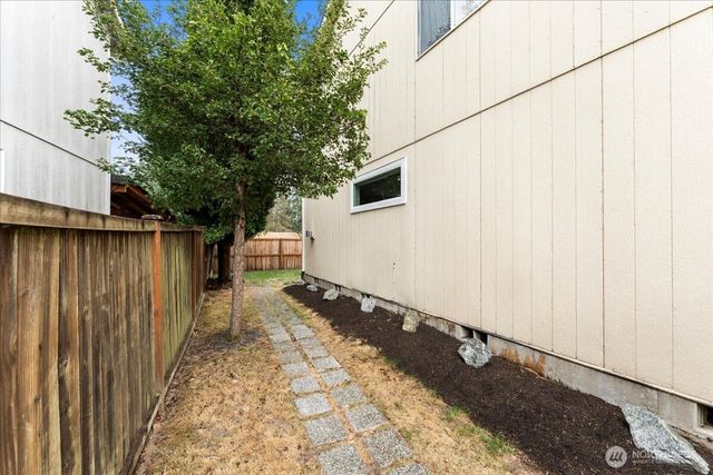 19304 12th Avenue Ct E, Spanaway, WA 98387