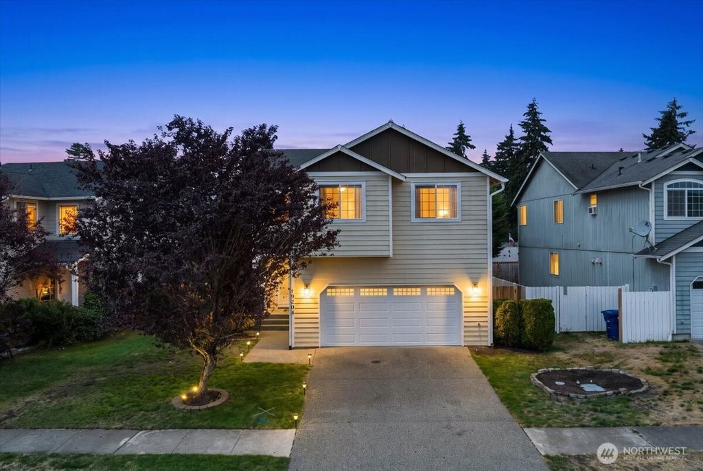 19304 12th Avenue Ct E, Spanaway, WA 98387