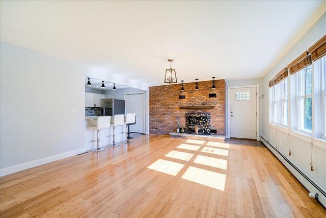 68 Gerald Drive F2, Poughkeepsie, NY 12601
