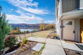68 Gerald Drive F2, Poughkeepsie, NY 12601