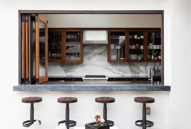 4512 Roxbury Road, Corona Del Mar, CA 92625