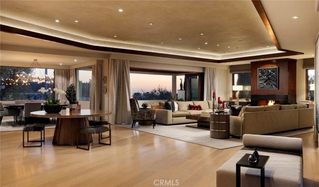 4512 Roxbury Road, Corona Del Mar, CA 92625