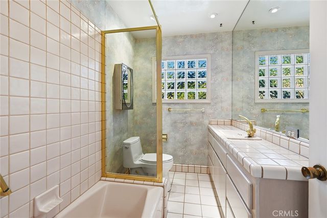 15407 Stonewood Terrace, Sherman Oaks, CA 91403