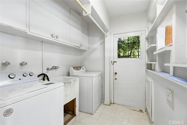 15407 Stonewood Terrace, Sherman Oaks, CA 91403