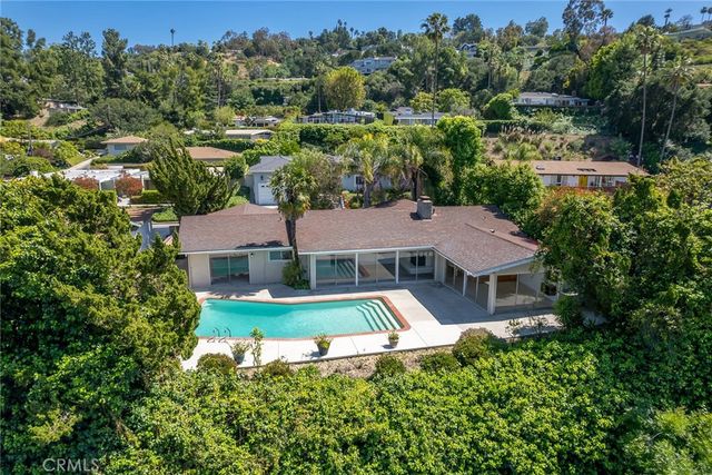 15407 Stonewood Terrace, Sherman Oaks, CA 91403