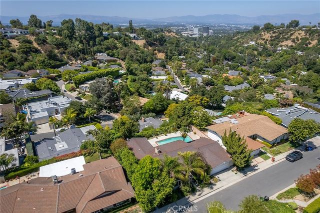 15407 Stonewood Terrace, Sherman Oaks, CA 91403