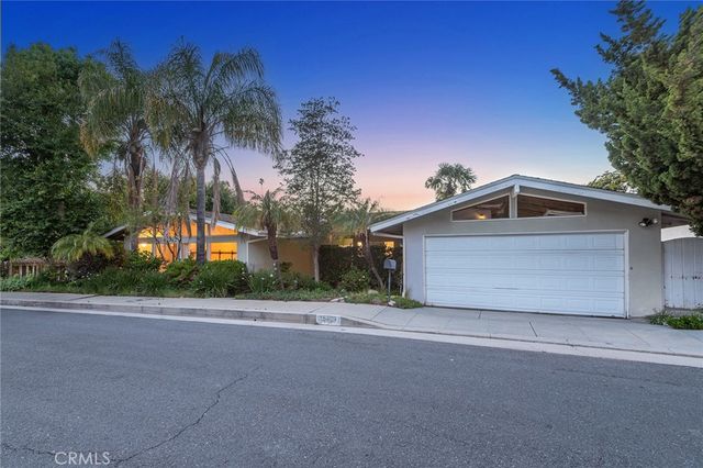 15407 Stonewood Terrace, Sherman Oaks, CA 91403