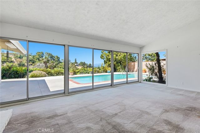 15407 Stonewood Terrace, Sherman Oaks, CA 91403
