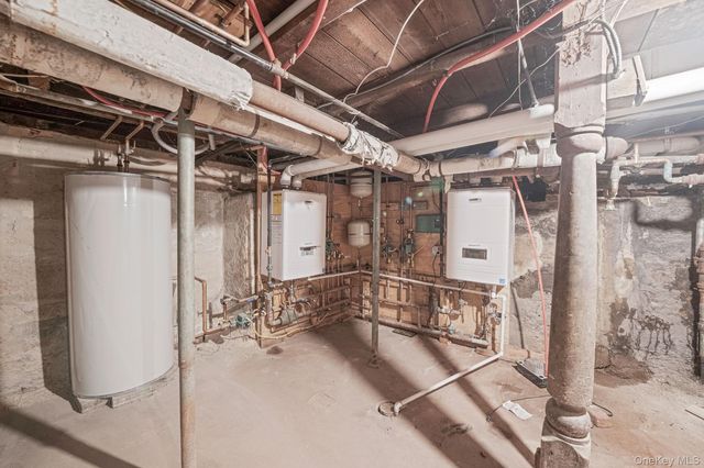 49 Main Street, West Sayville, NY 11796