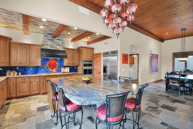 7817 E Dynamite Boulevard, Scottsdale, AZ 85266