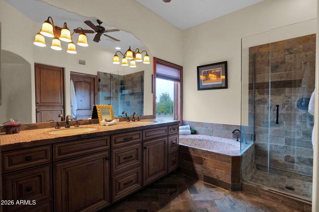 7817 E Dynamite Boulevard, Scottsdale, AZ 85266