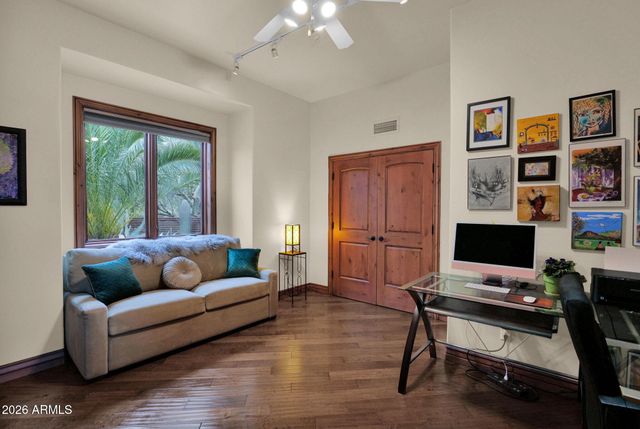 7817 E Dynamite Boulevard, Scottsdale, AZ 85266