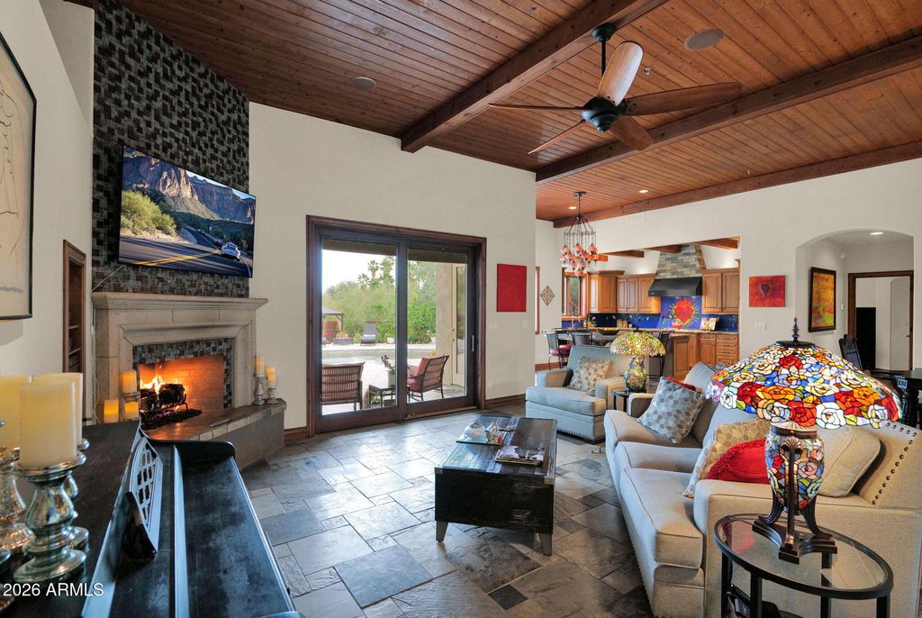 Image 13 of property listing at 7817 E Dynamite Boulevard, Scottsdale, AZ 85266