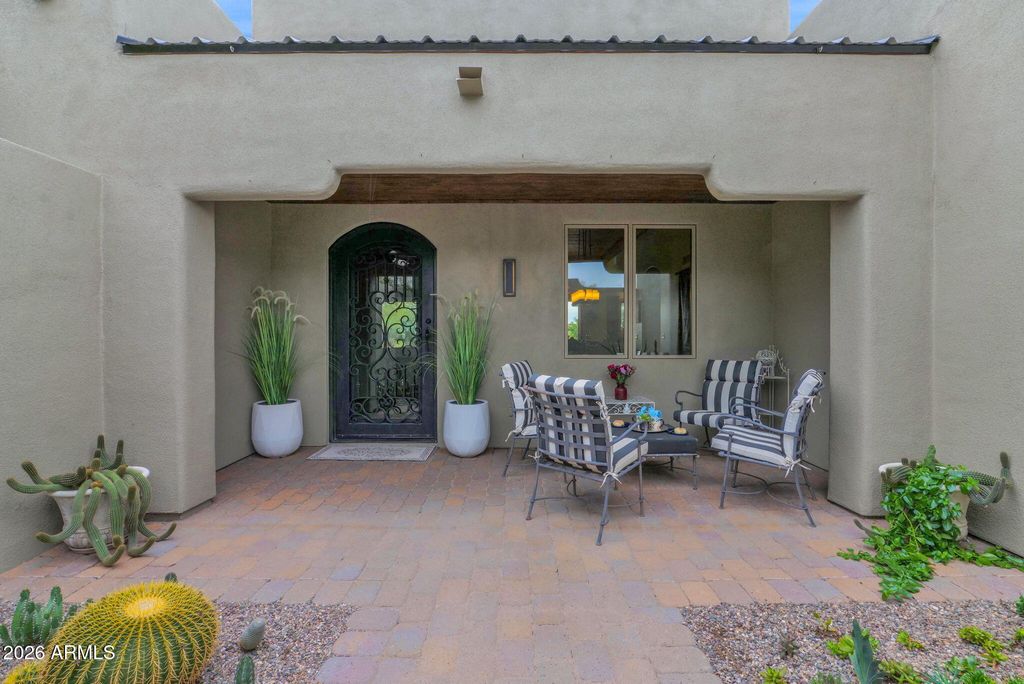 Image 9 of property listing at 7817 E Dynamite Boulevard, Scottsdale, AZ 85266